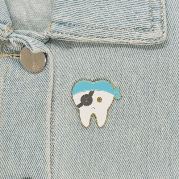 Oral Health Enamel Pins Lapel Badges Tooth Brooches Jewelry Tooth Fairy Dentist - Picture 1 of 6